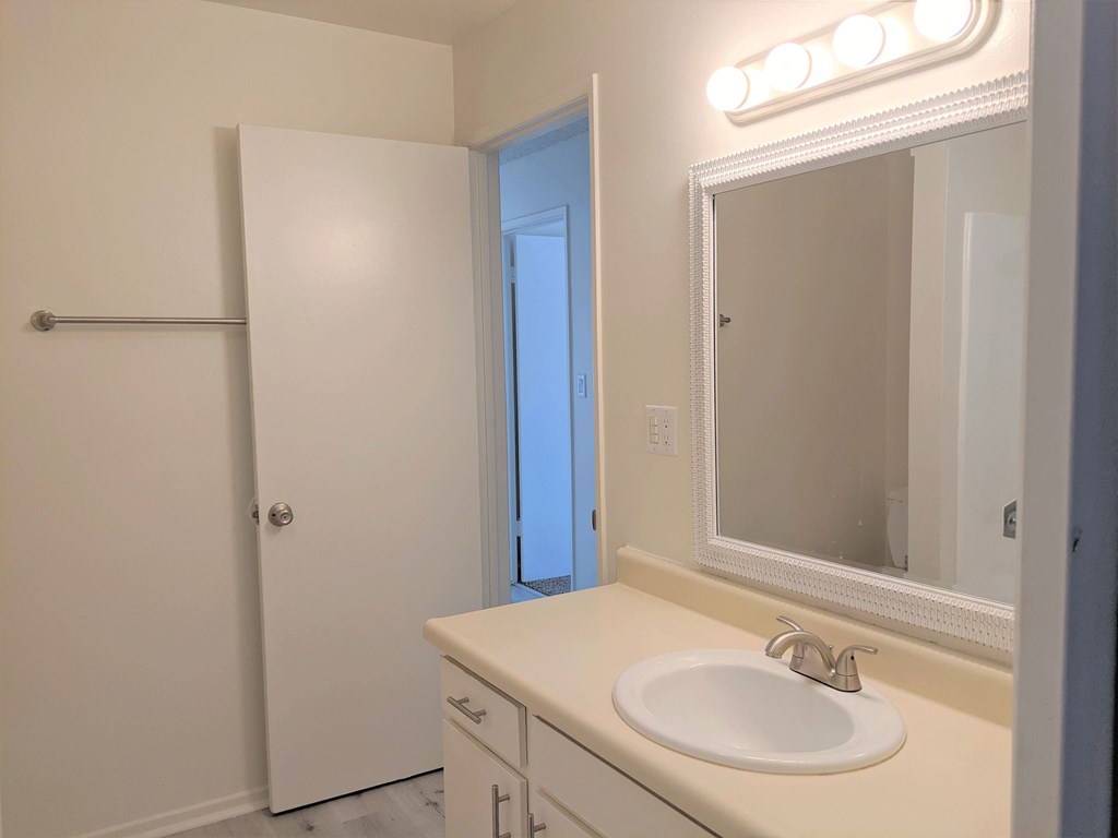 Nice bright bathroom in apartment unit at the Steckel Apartments in Santa Paula, California.