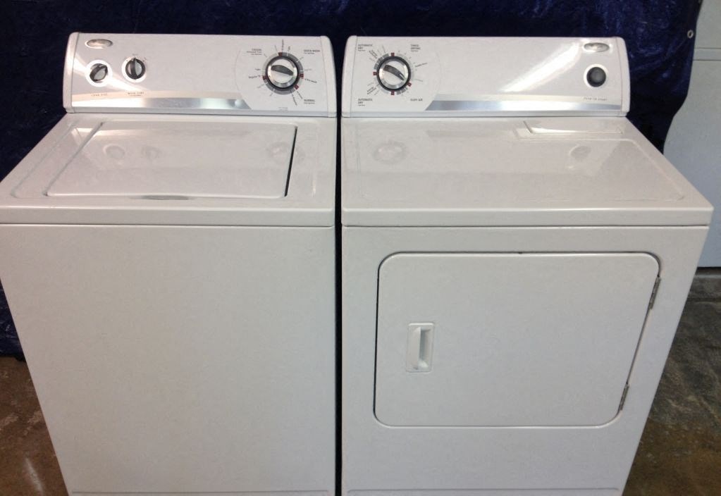 In-unit washer and dryer at Serenata Townhomes in San  Diego, California.