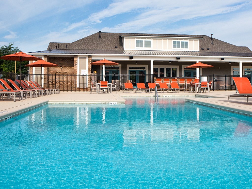 119 South apartments pool area