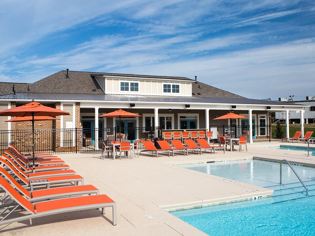 119 South apartments pool area