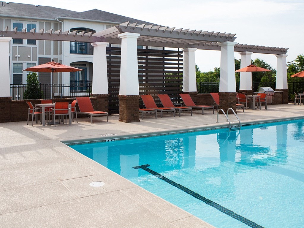 119 South apartments pool area