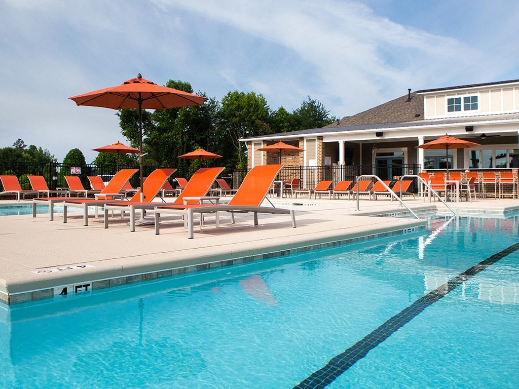 119 South apartments pool area