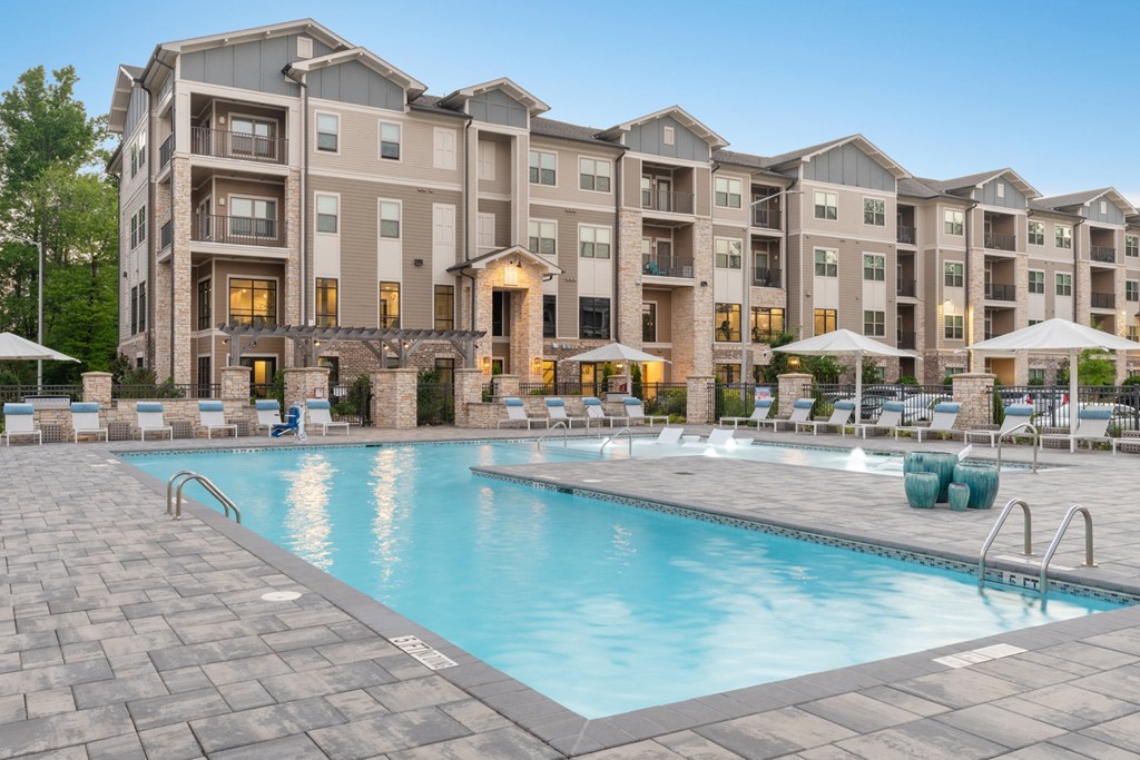 Adara Alexander Place Pool