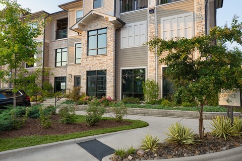 Adara Alexander Place Exterior