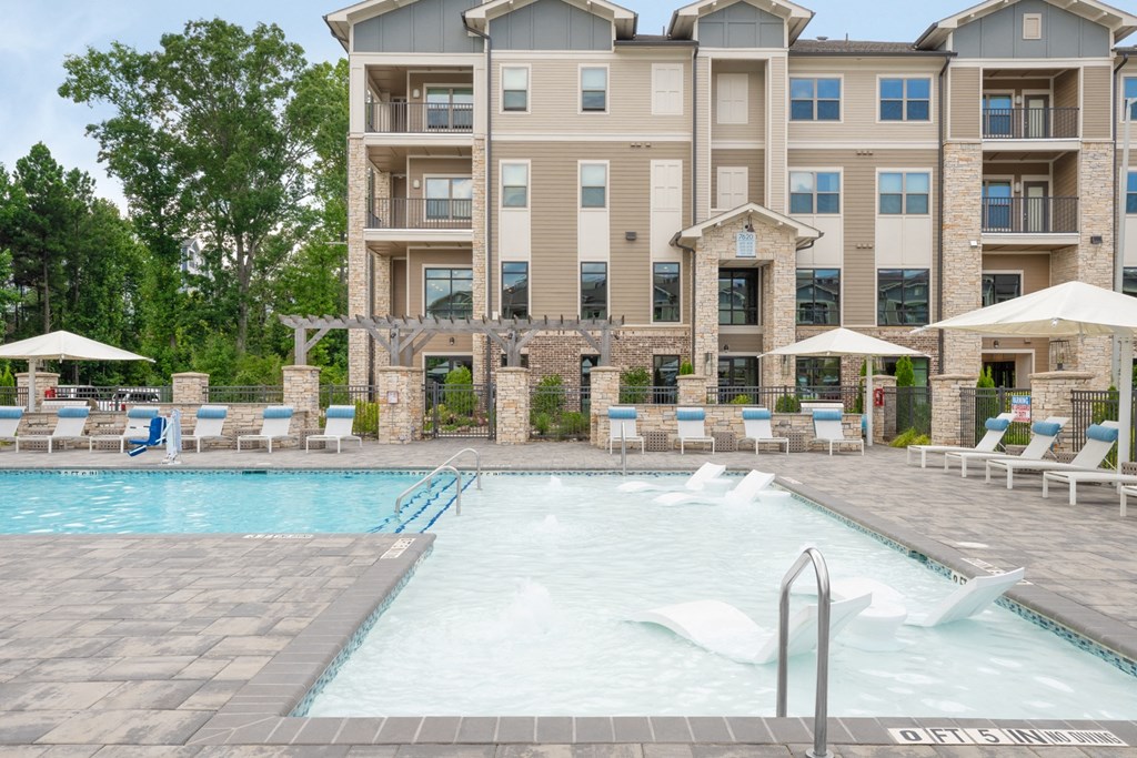 Adara Alexander Place Pool