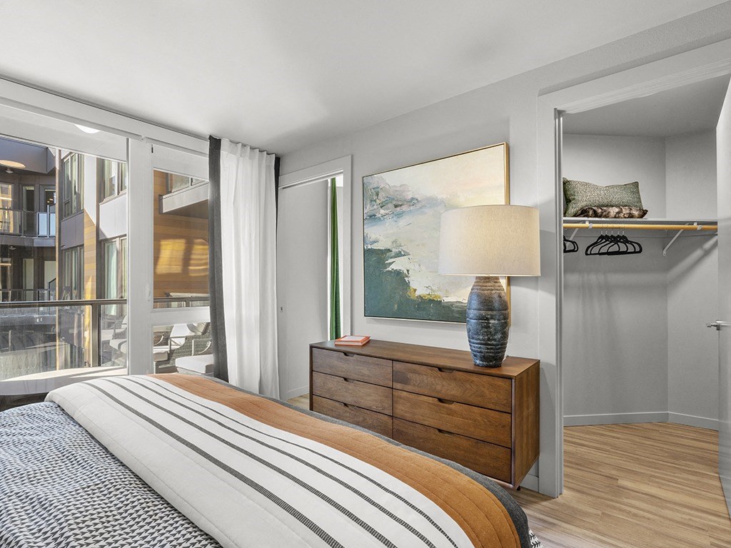 Bell Totem Lake_Bedroom and Closet