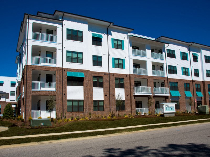 Building Exterior View at Mayfaire Flats, Wilmington, 28405