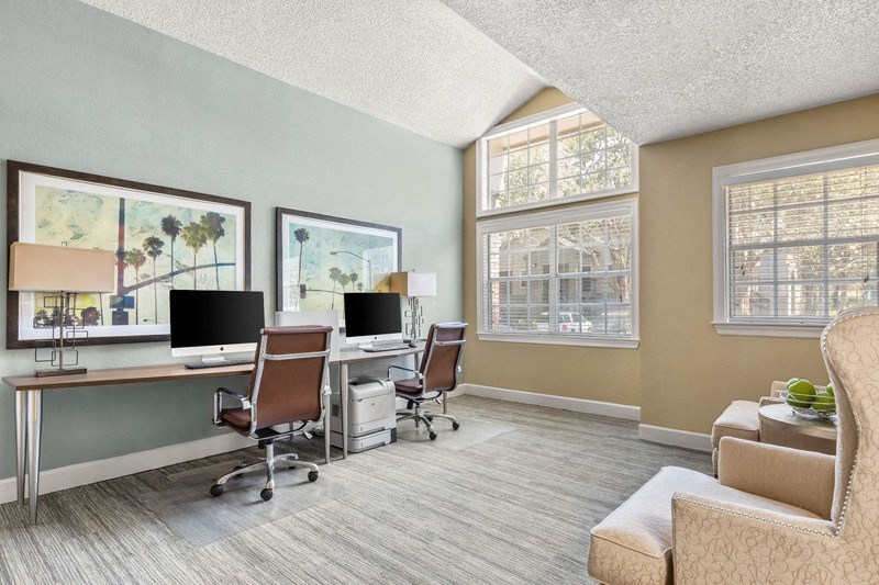 BayClub_BusinessCenter