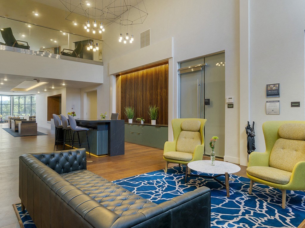 Leasing office seating