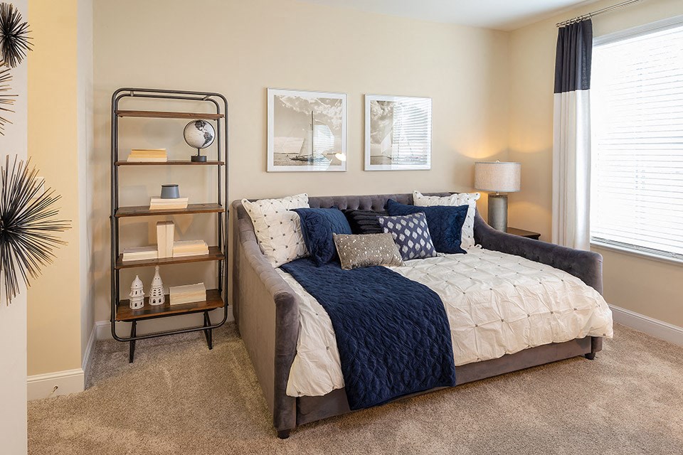 Well Decorated Bedroom at Bell Annapolis on West, Annapolis