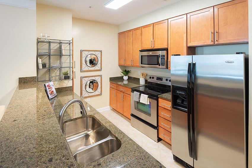 Well Equipped Kitchen Well Equipped Kitchen at Bell Annapolis on West, Maryland, 21401 - Photo Gallery