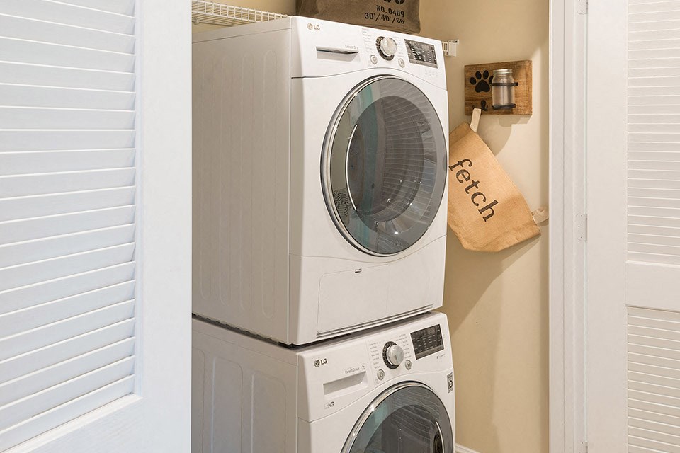 Laundry Facility at Bell Annapolis on West, Annapolis, MD, 21401