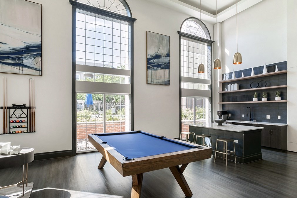 Bell Arlington Ridge clubhouse