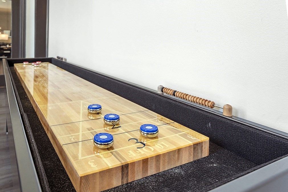 Bell Arlington Ridge clubhouse