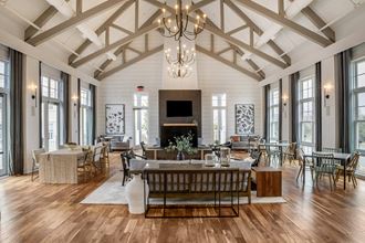 Interior Clubhouse resident lounge with seating - Photo Gallery
