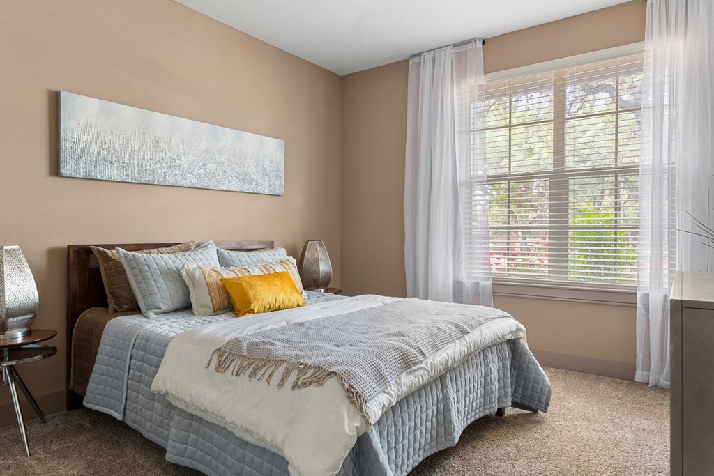 BellAustinSouthwest_2B2B Unit Bedroom
