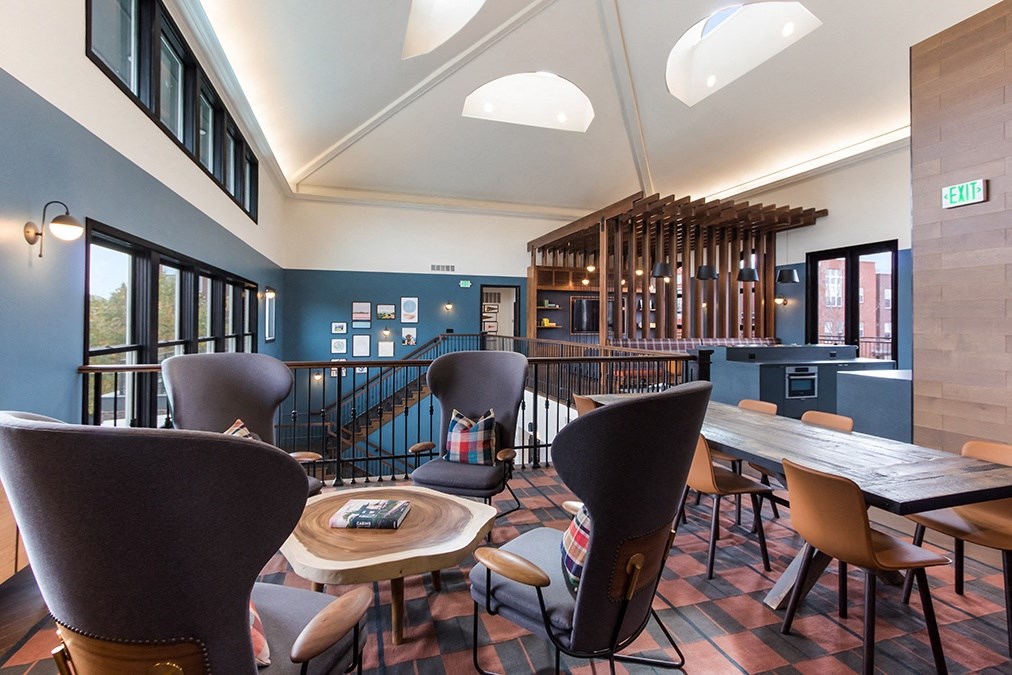 BellBradburn_Clubhouse Seating