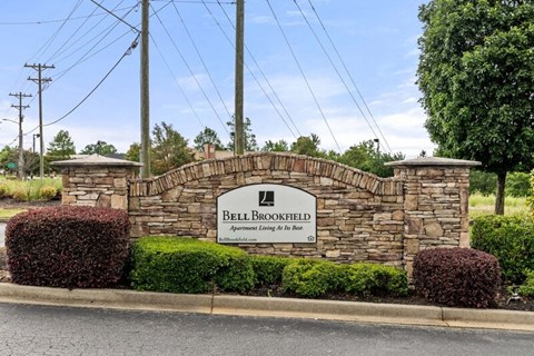 BellBrookfield_MonumentSignage