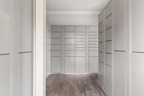 BellBrookfield_PackageLocker