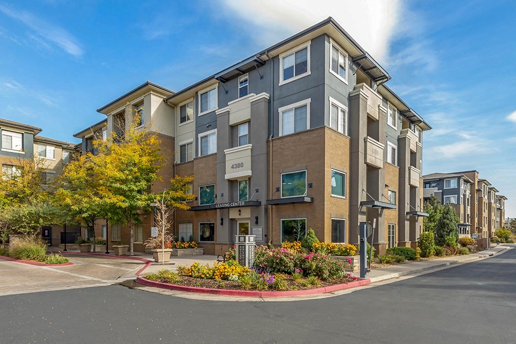 Bell Denver Tech Center_Exterior