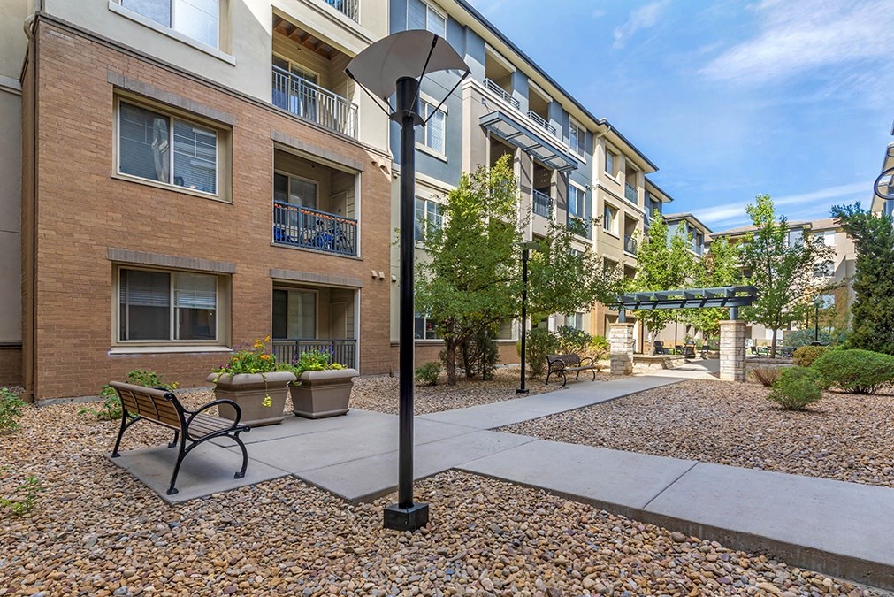 Bell Denver Tech Center_Outdoor Seating