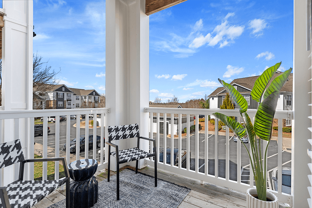 Bell Lake Norman Interior Model balcony