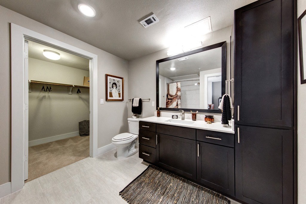 Bell Lakeshore Bathroom with Linen Closet
