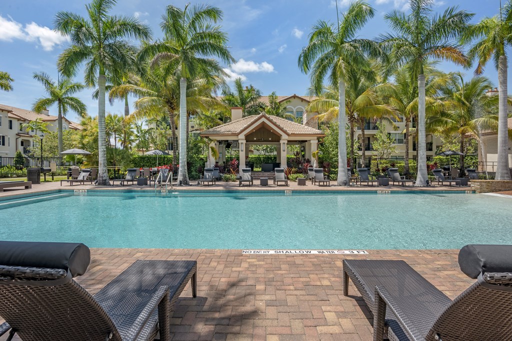 Bell Pembroke Pines Pool