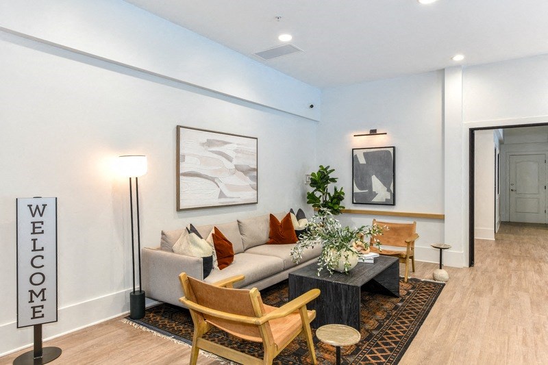 BellPerimeterCenter_LeasingOffice