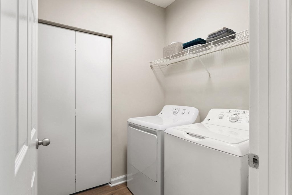 BellPrestonReserve_2B2B Laundry