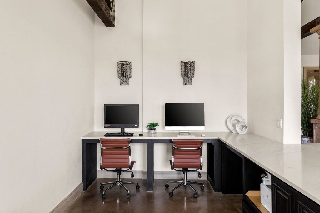 BellQuarryHill_Business Center