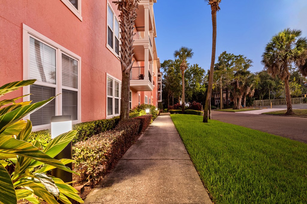 BellRiverside_Exterior