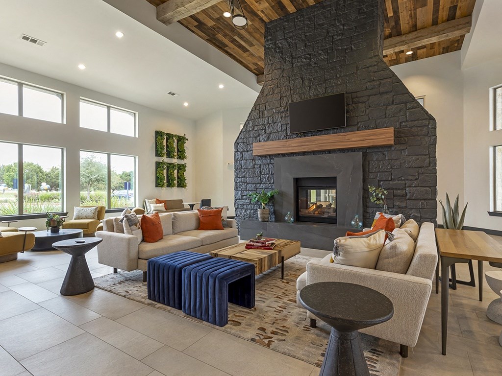 BellSouthpark_LennoxSprings_Clubhouse