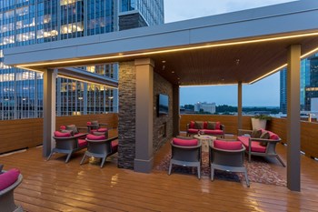 rooftop seating - Photo Gallery 18