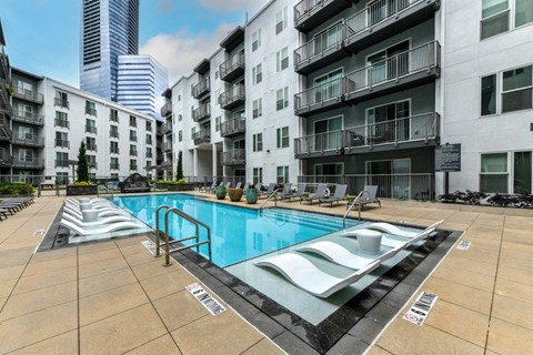 BellTerminus_Pool