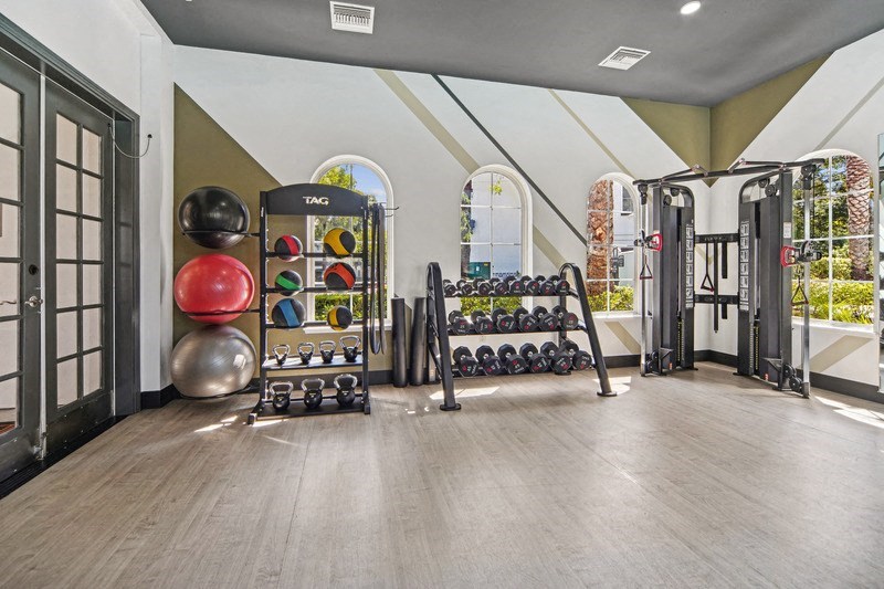the gym at the monarch luxury apartments in des moines ia