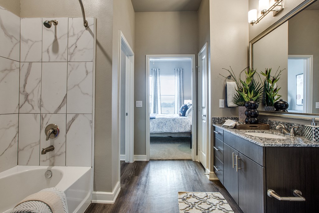 Boardwalk at Mercer Crossing Bathroom