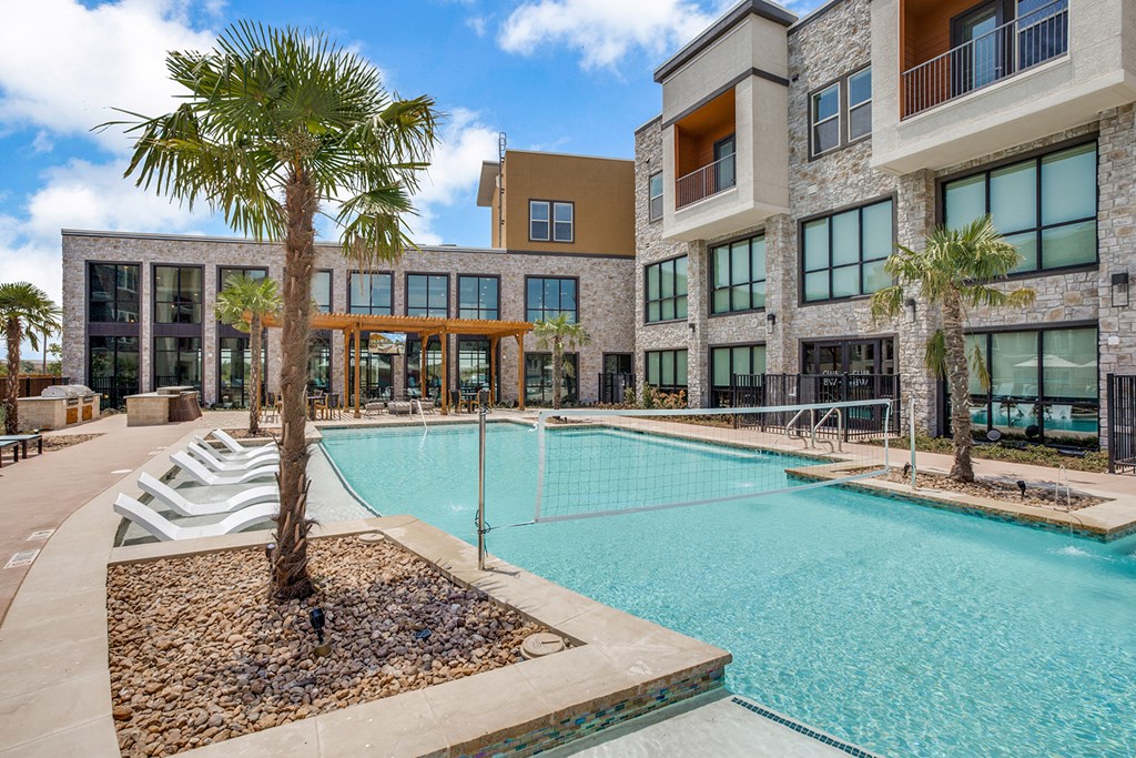 Boardwalk at Mercer Crossing Pool