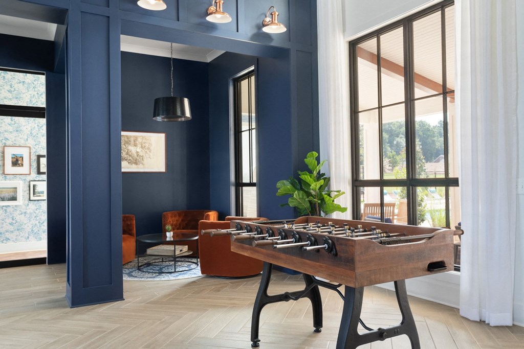 Recreation lounge with plenty of seeting