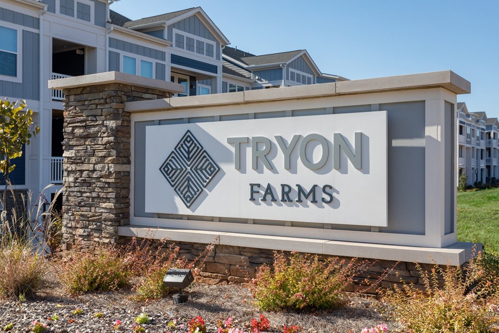 tryon famrs entrance monument sign