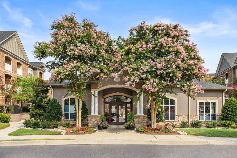 CarringtonatPerimeterPark_Exterior