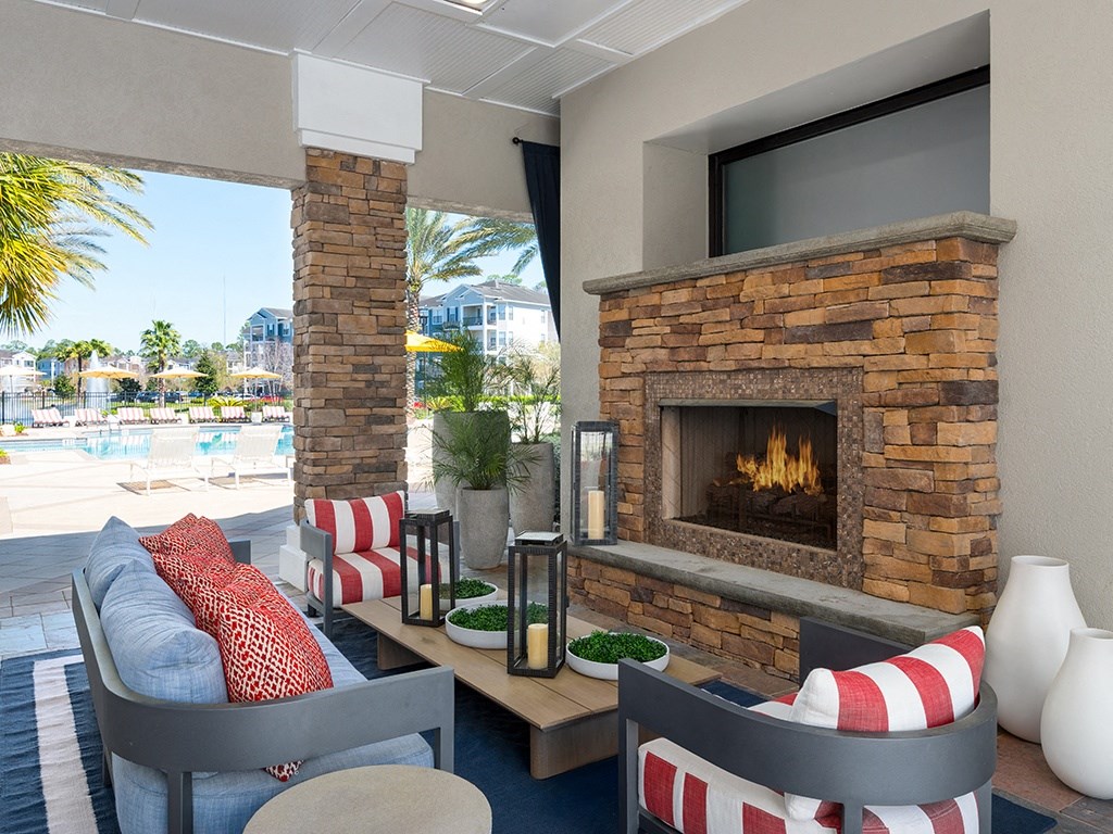 Citigate Outdoor Fireplace