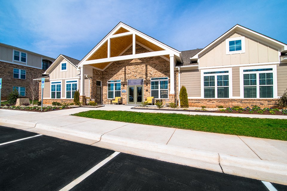 comet bermuda run exterior