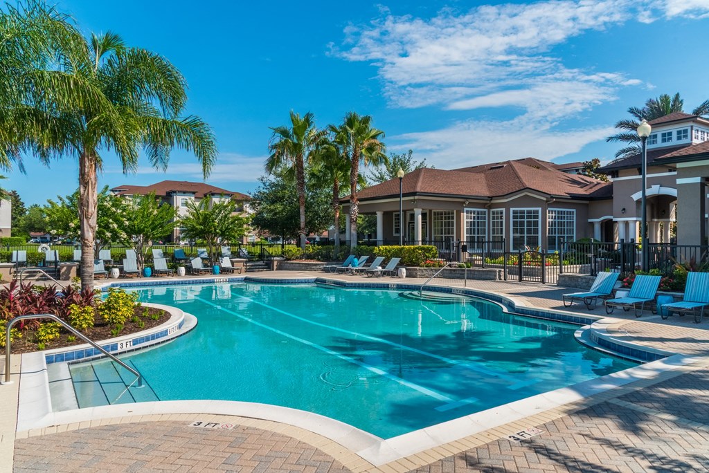 the pool at the preserve at polo apartments fl