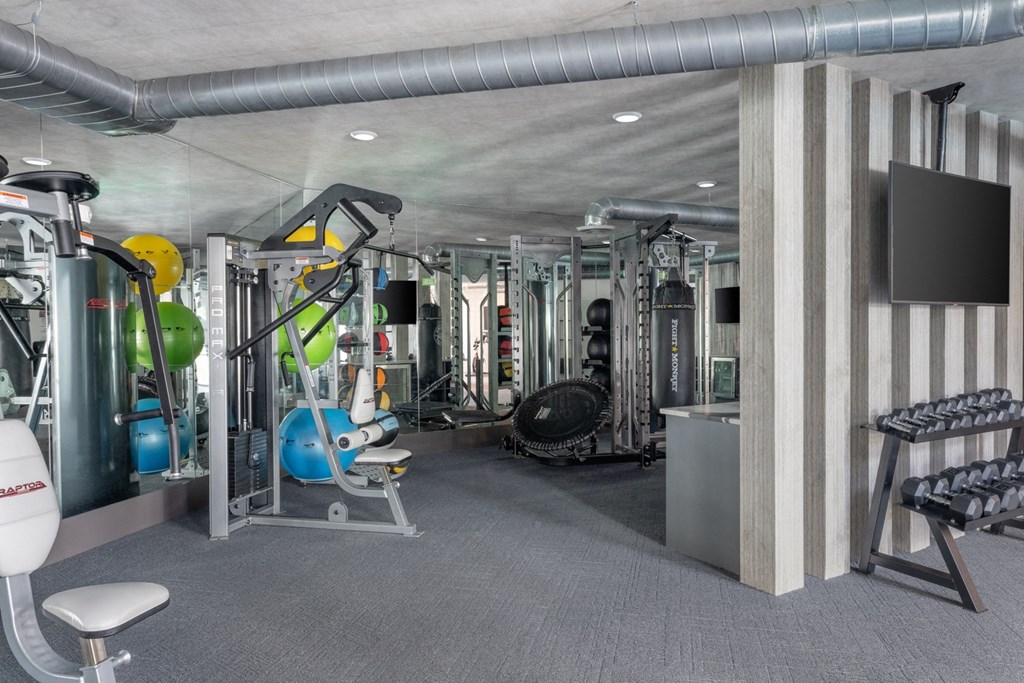 Cue Luxury Fitness Center