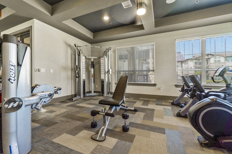 the gym at the preserve at polk apartments
