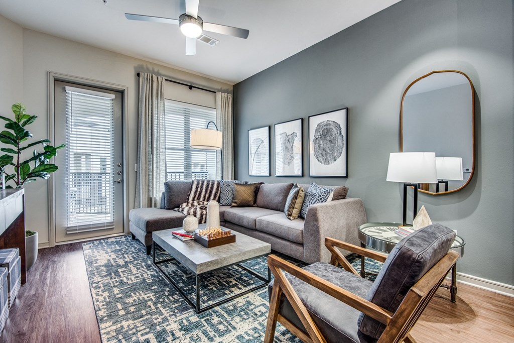 Eastshore on Lake Carolyn Living Room