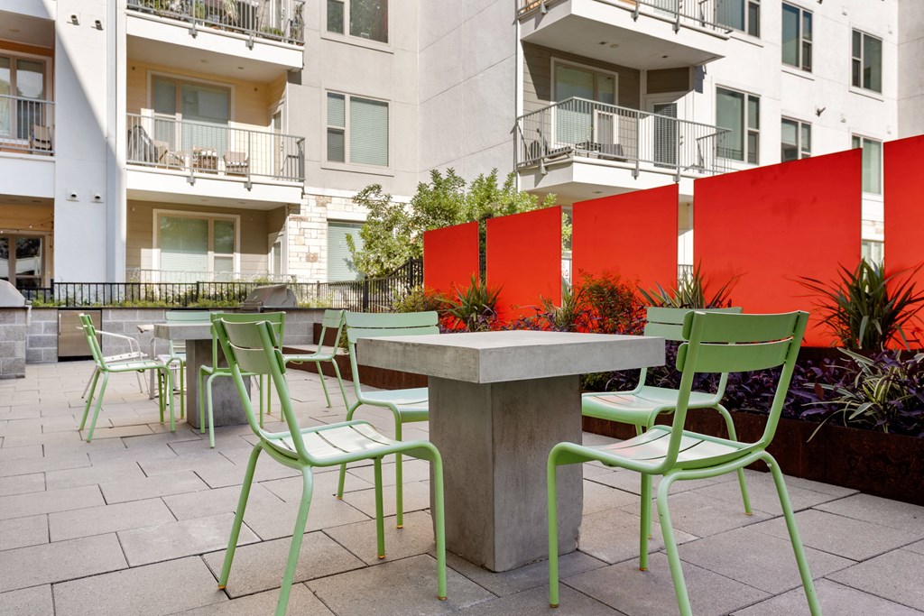 EastsideStation_OutdoorLounge