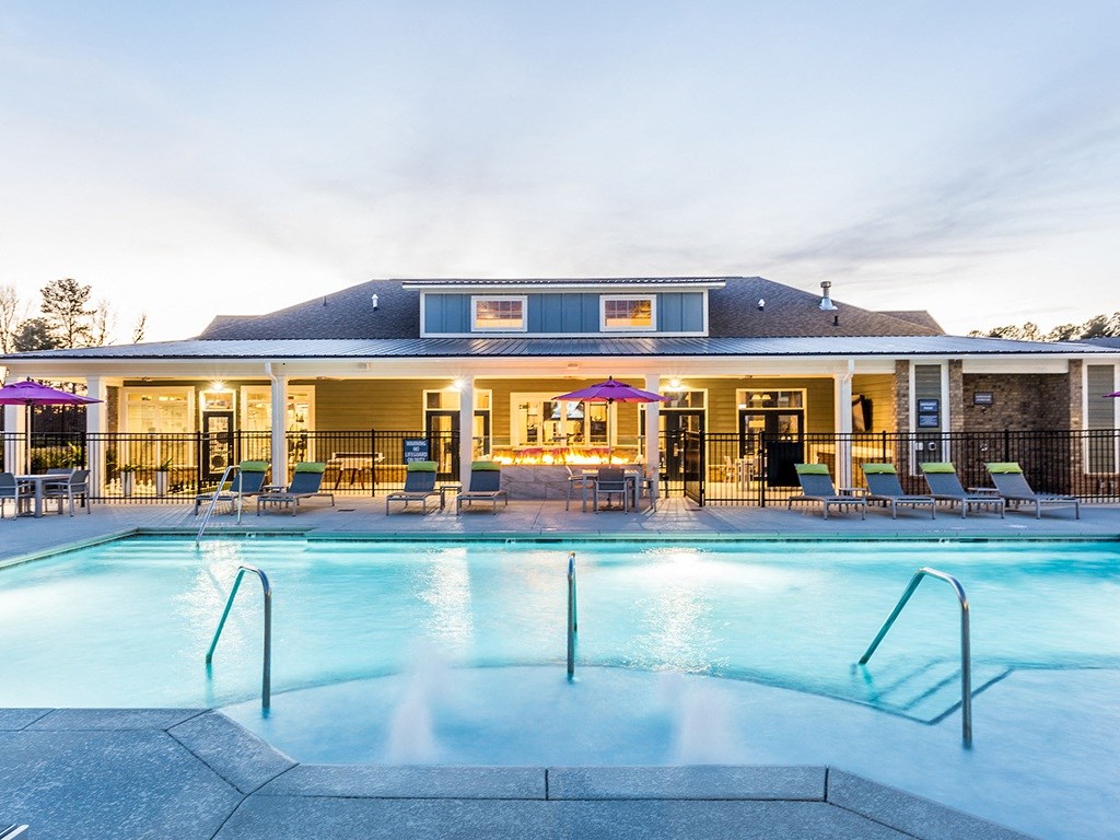 Elevate Brier Creek pool area