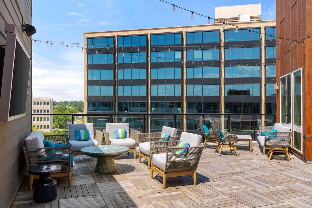 EmersonatMontfordPark_RooftopLounge